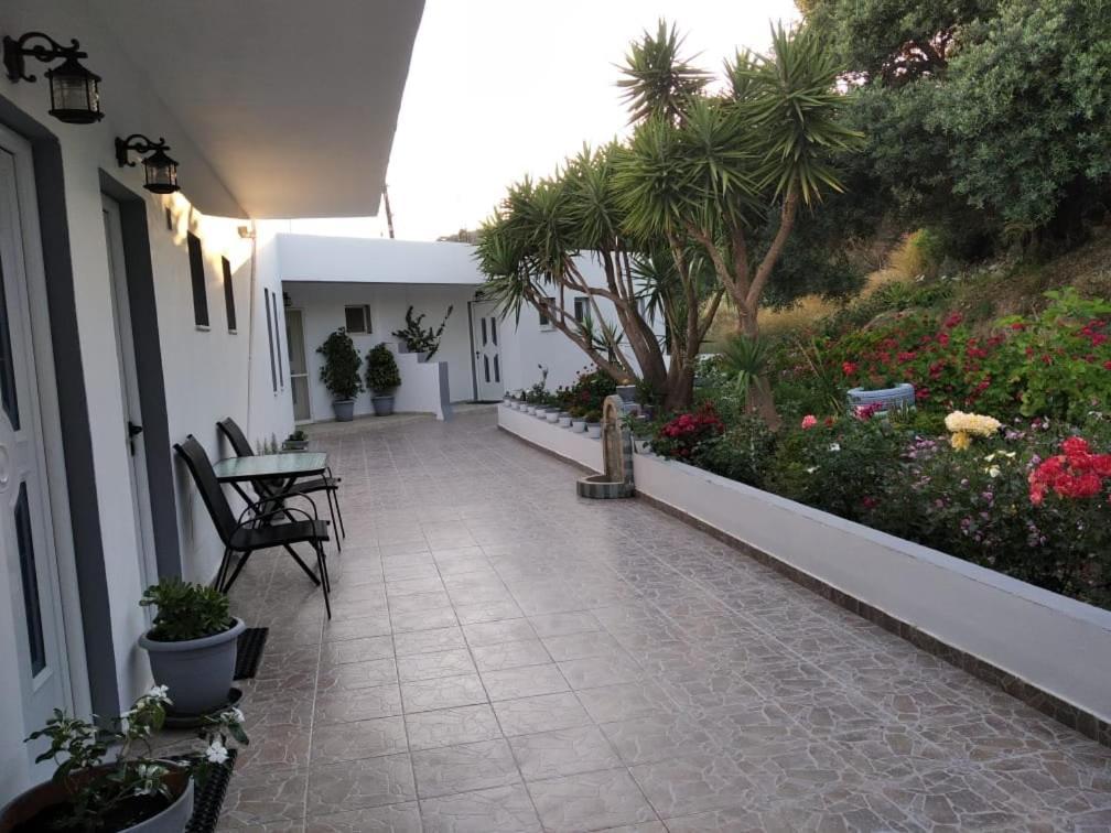 Golden Sun Apartments Rodakino Extérieur photo