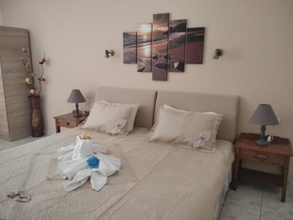 Golden Sun Apartments Rodakino Extérieur photo