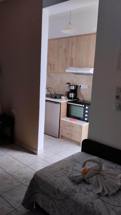 Golden Sun Apartments Rodakino Extérieur photo