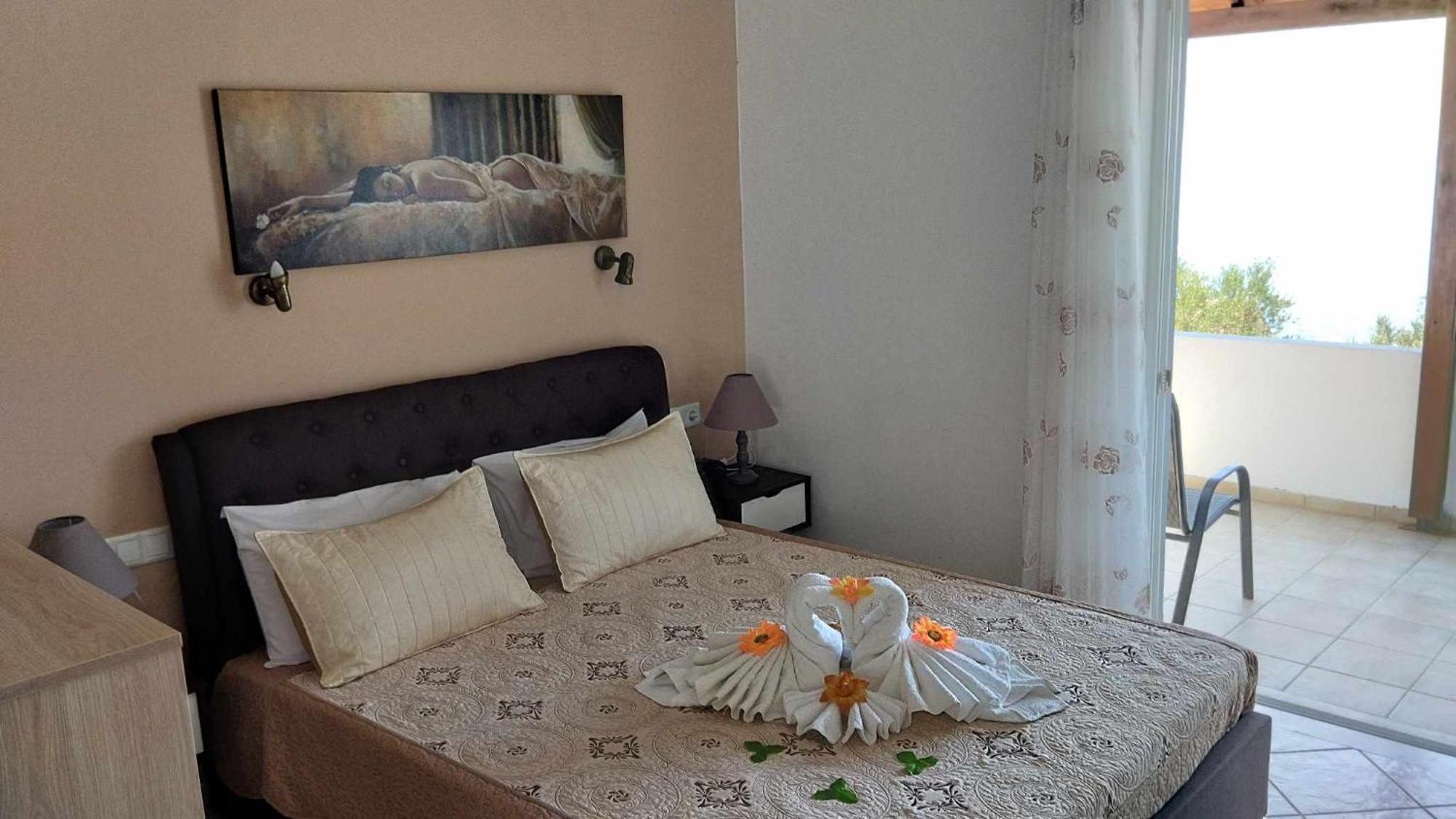 Golden Sun Apartments Rodakino Extérieur photo